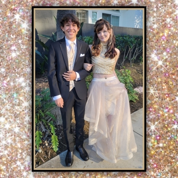 Social Code ✦ Champagne Skirt Set ✦ Sequin Halter Crop + Ruffle Chiffon High-Low - Picture 15 of 16